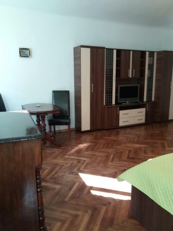 Charming Downtown Studio Brassó Kültér fotó